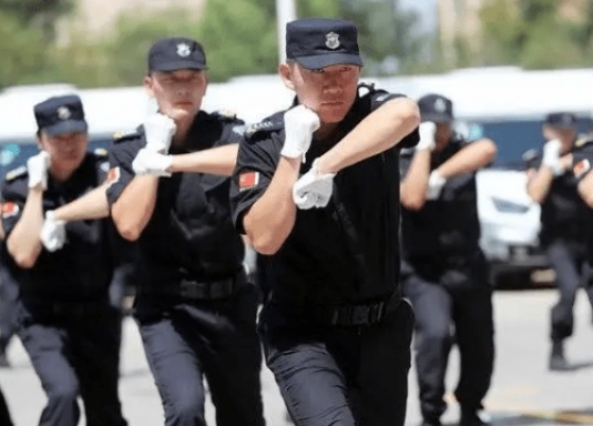 警衛保安服務